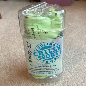 NIP new never opened cooling towel